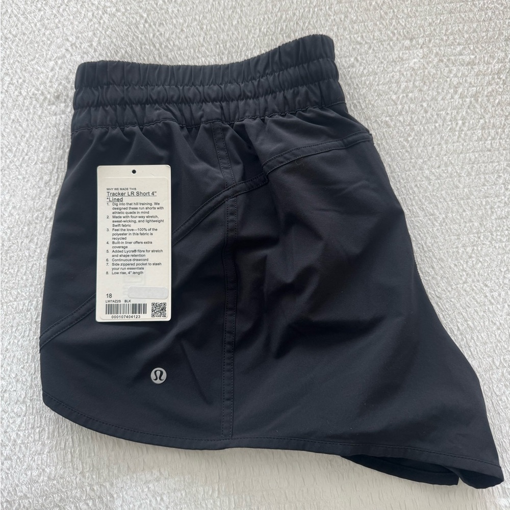 Lululemon Tracker LR 4" Short Black